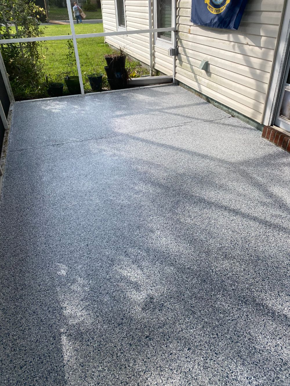 Quartz epoxy floor in a commercial space